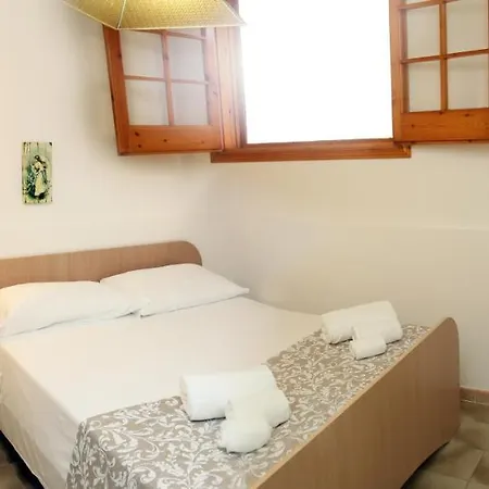 Izzhome Sunshine Lägenhet