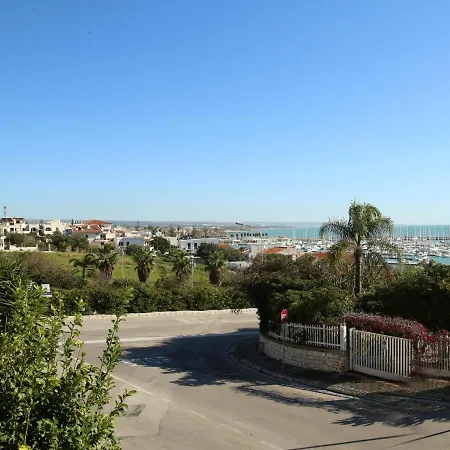 Izzhome Sunshine Lägenhet Marina di Ragusa